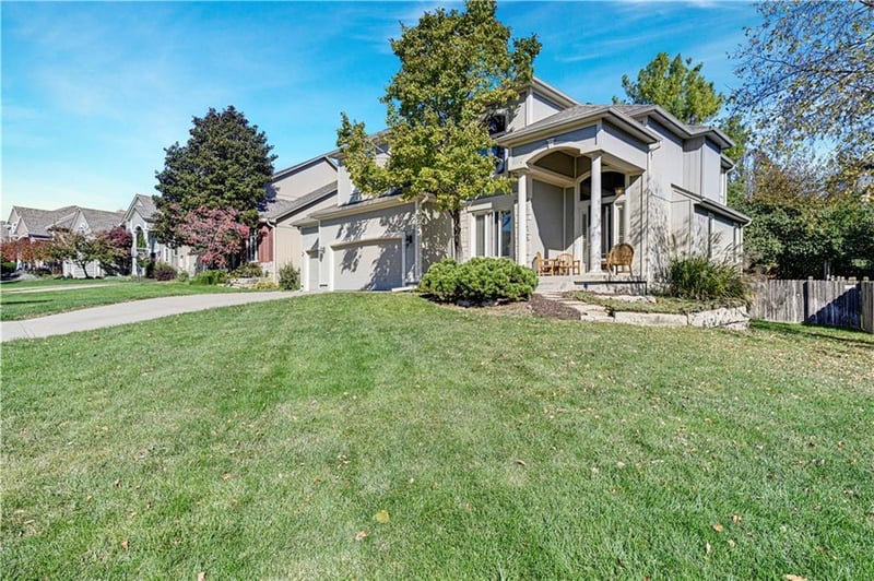 16241 Birch St, Overland Park, KS 66085