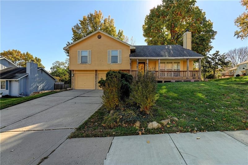 9807 NW 85th Ter, Kansas City, MO 64153