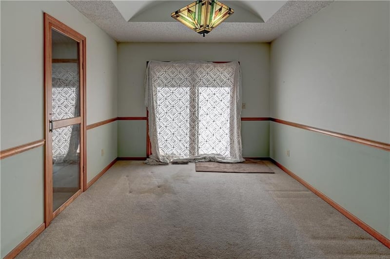 9807 NW 85th Ter, Kansas City, MO 64153