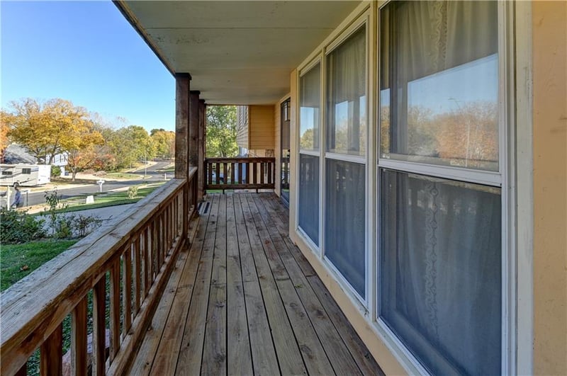9807 NW 85th Ter, Kansas City, MO 64153