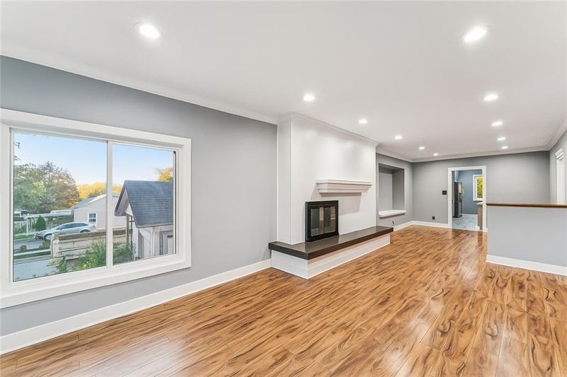 3902 E 24th St, Kansas City, MO 64127
