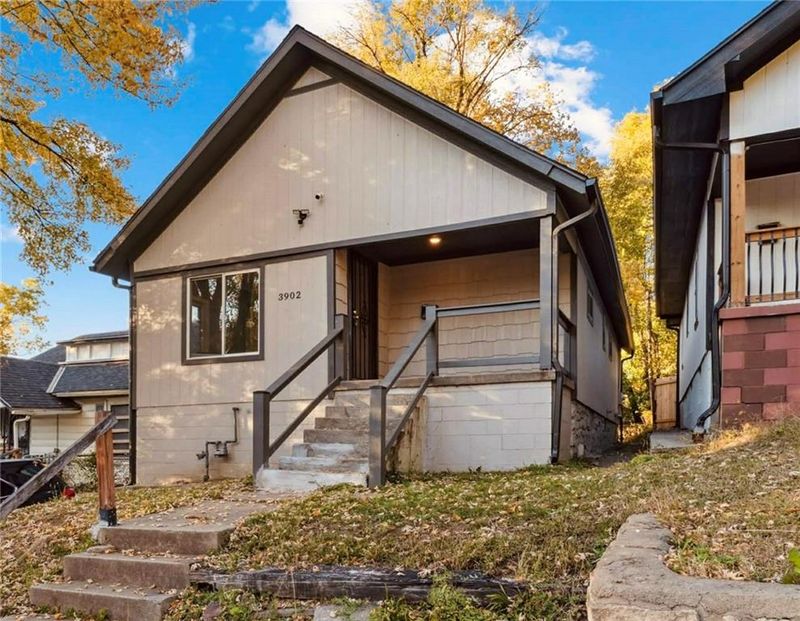3902 E 24th St, Kansas City, MO 64127