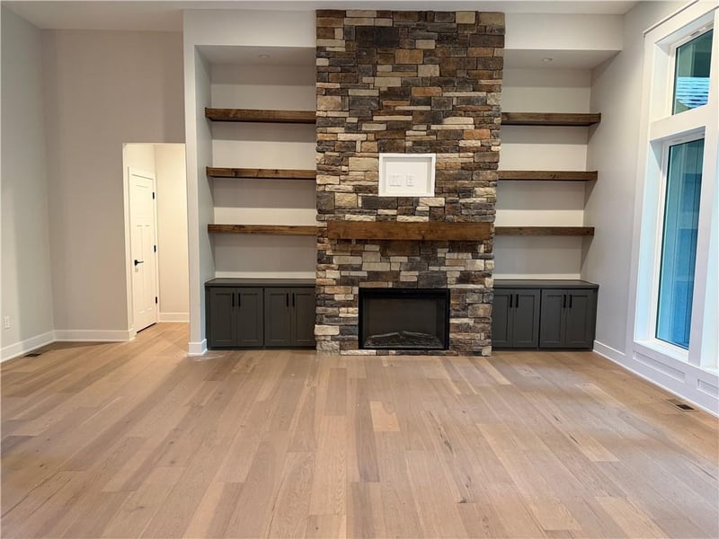 8512 NW 90th Ter, Kansas City, MO 64153