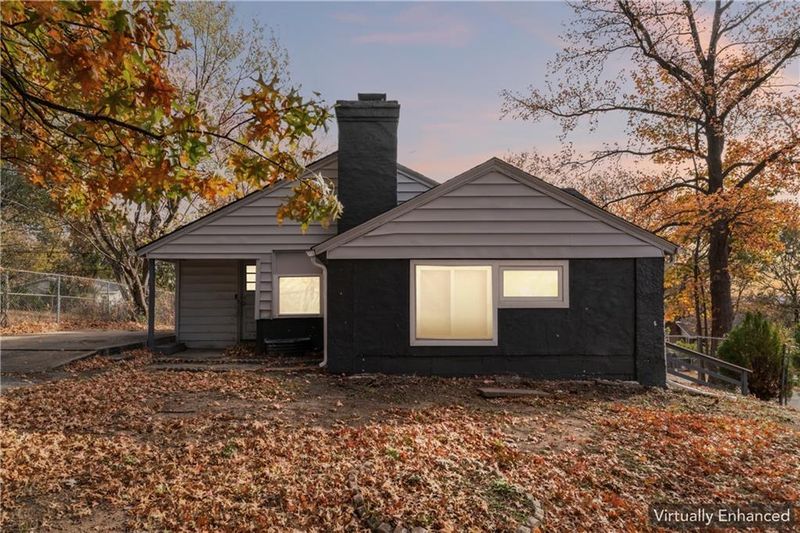 5000 E 39th Ter, Kansas City, MO 64130