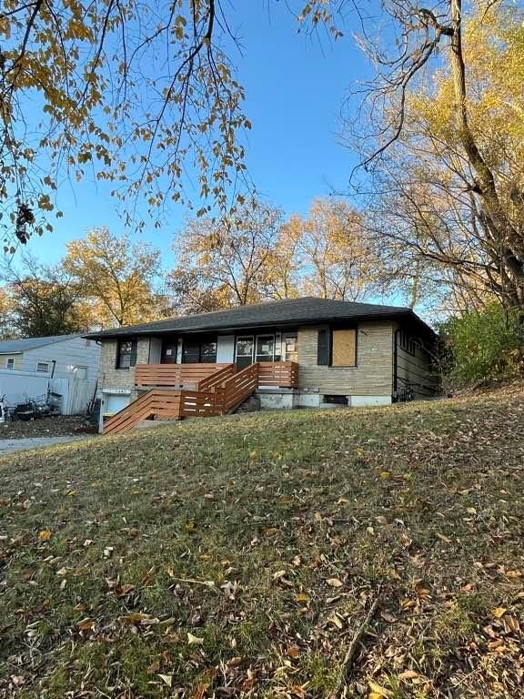 1490 E 77th St, Kansas City, MO 64131