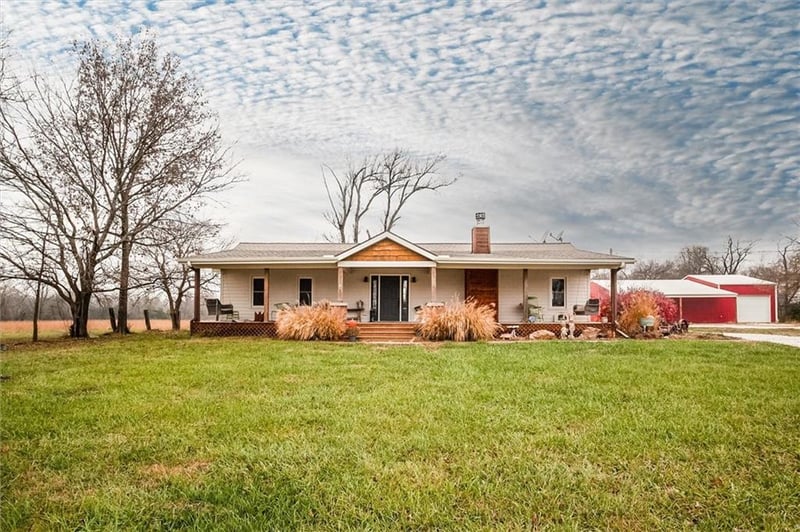 3958 Louisiana Rd, Ottawa, KS 66067