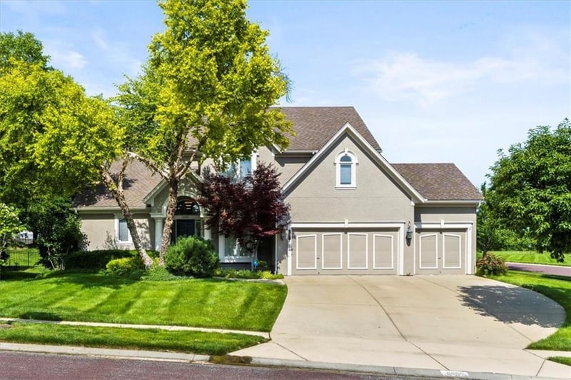6205 W 149th St, Overland Park, KS 66223