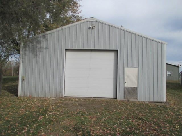 230 E Moniteau St, Tipton, MO 65081