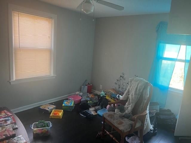 1340 E 85th St, Kansas City, MO 64131