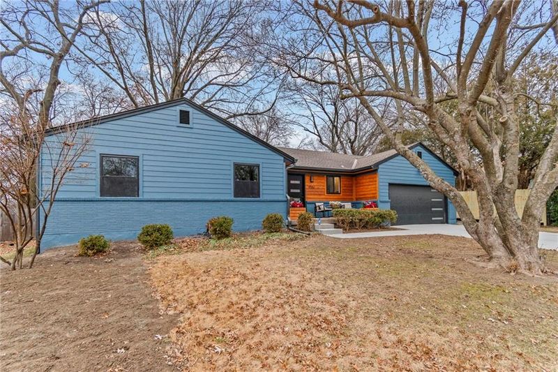 8512 Belleview Ave, Kansas City, MO 64114