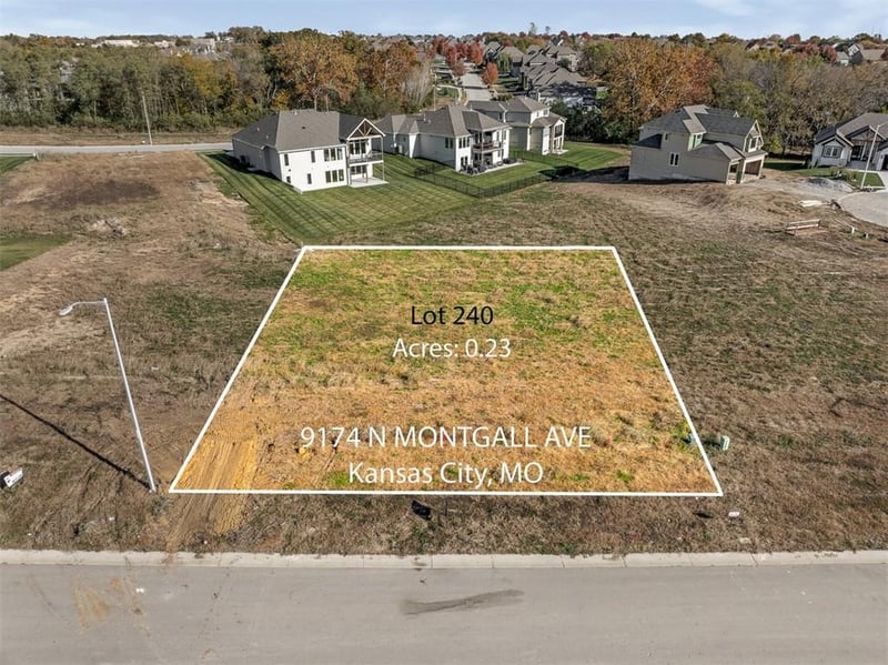 9174 N Montgall Ave, Kansas City, MO 64156