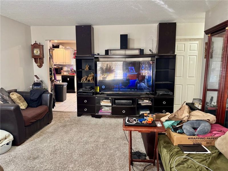 8500 E 57th St, Kansas City, MO 64129