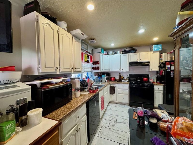 8500 E 57th St, Kansas City, MO 64129