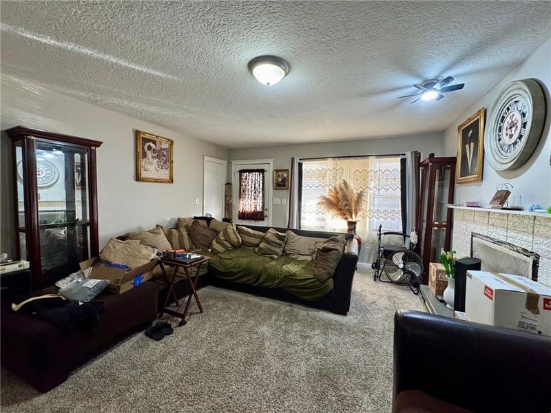 8500 E 57th St, Kansas City, MO 64129