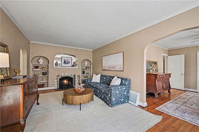 408 E 70th Ter, Kansas City, MO 64131