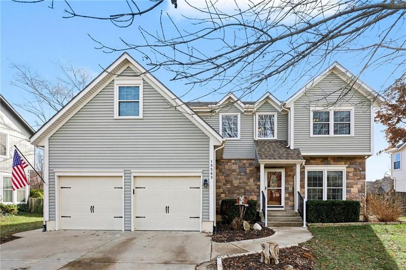 15263 W 147th Dr, Olathe, KS 66062