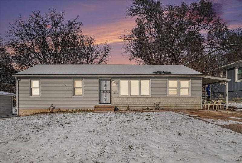 8306 E 99th St, Kansas City, MO 64134