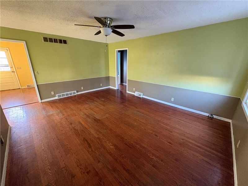 7909 E 58th St, Kansas City, MO 64129