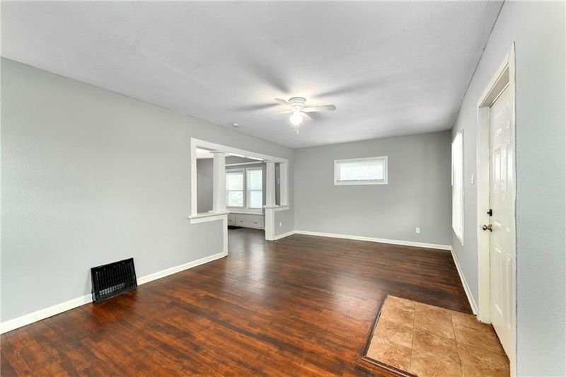 4916 Wabash Ave, Kansas City, MO 64130