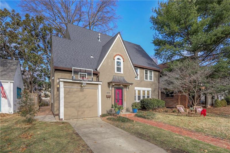 100 E 68th Ter, Kansas City, MO 64113