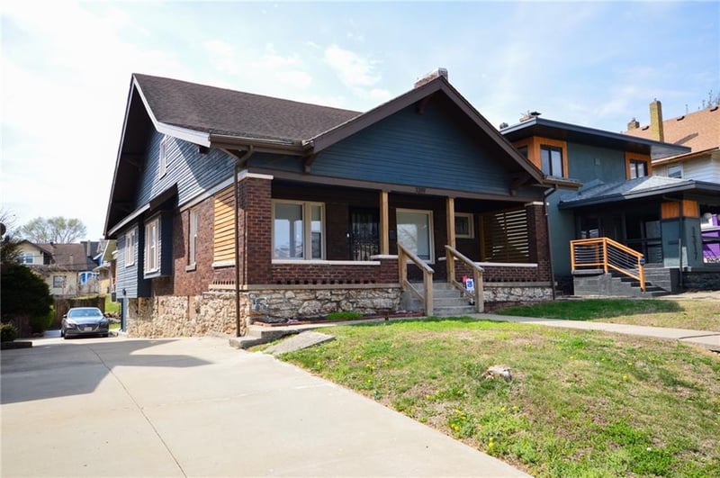1319 E 28th St, Kansas City, MO 64109