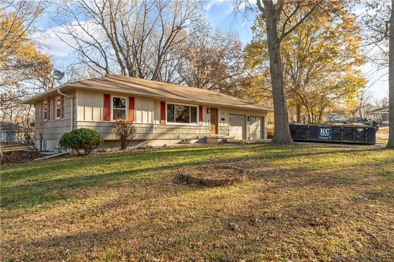 8808 E 84th Ter, Raytown, MO 64138