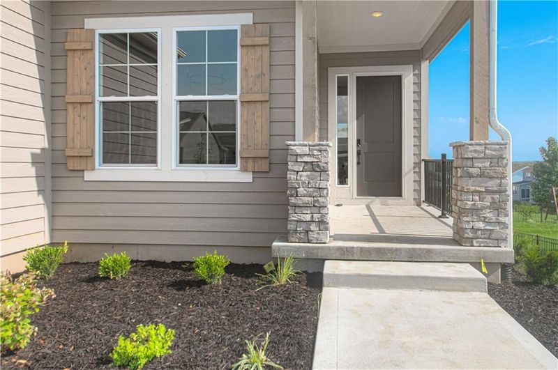 24940 W 145th St, Olathe, KS 66061