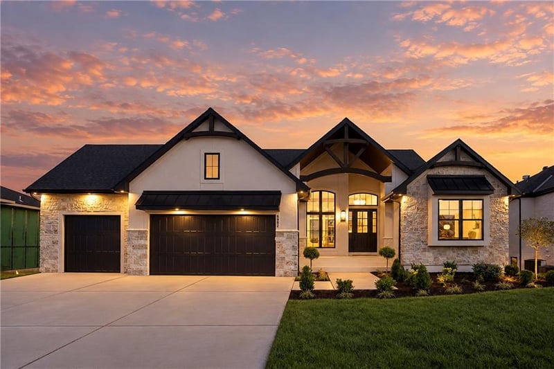8982 Ginger St, Lenexa, KS 66227