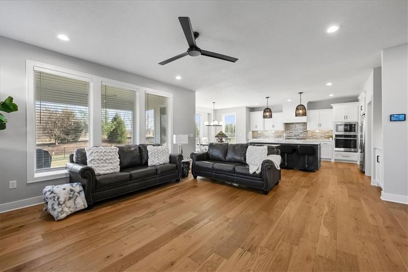 17841 Rainbow Blvd, Overland Park, KS 66085