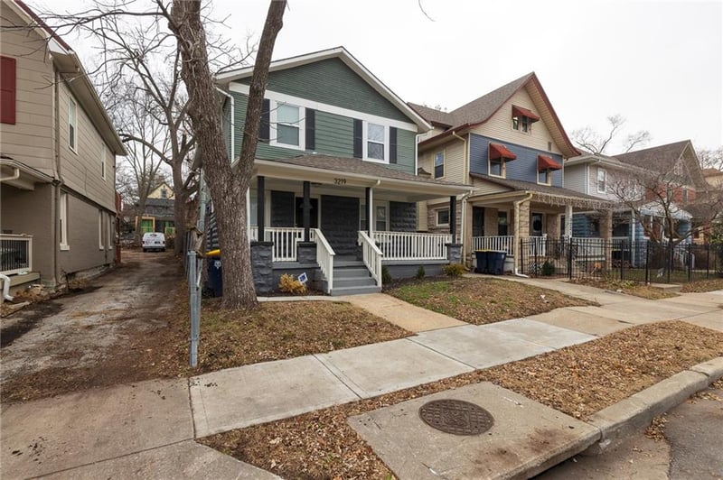 3219 Charlotte St, Kansas City, MO 64109