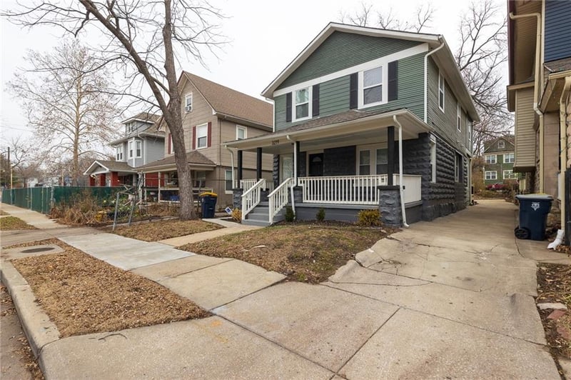 3219 Charlotte St, Kansas City, MO 64109