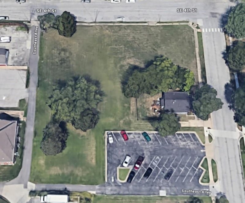 400 E Green St, Lee's Summit, MO 64063