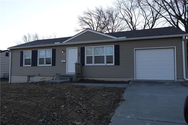 503 W Colonel Dr, Independence, MO 64050