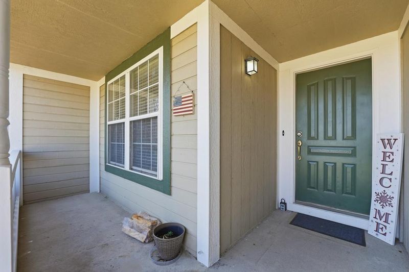 9801 E Seville Cir, Peculiar, MO 64078