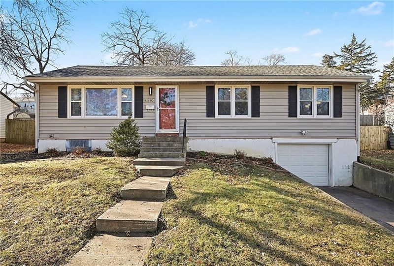8310 Pico St, Kansas City, MO 64114