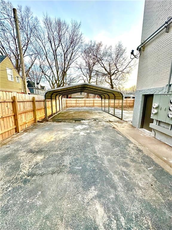 2647 E 6th St, Kansas City, MO 64124