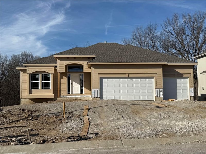 4810 NE 105th St, Kansas City, MO 64156