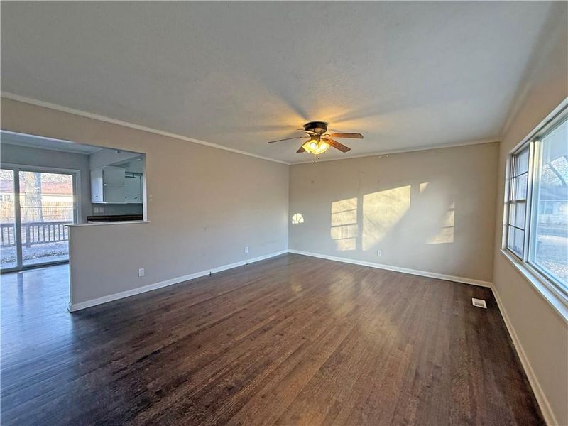 4516 E 112th Ter, Kansas City, MO 64137