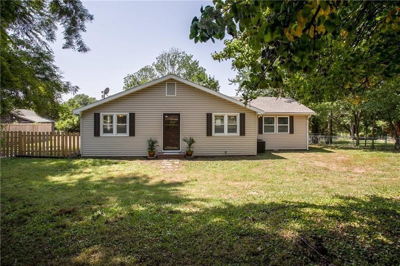 8304 Lees Summit Rd, Kansas City, MO 64139