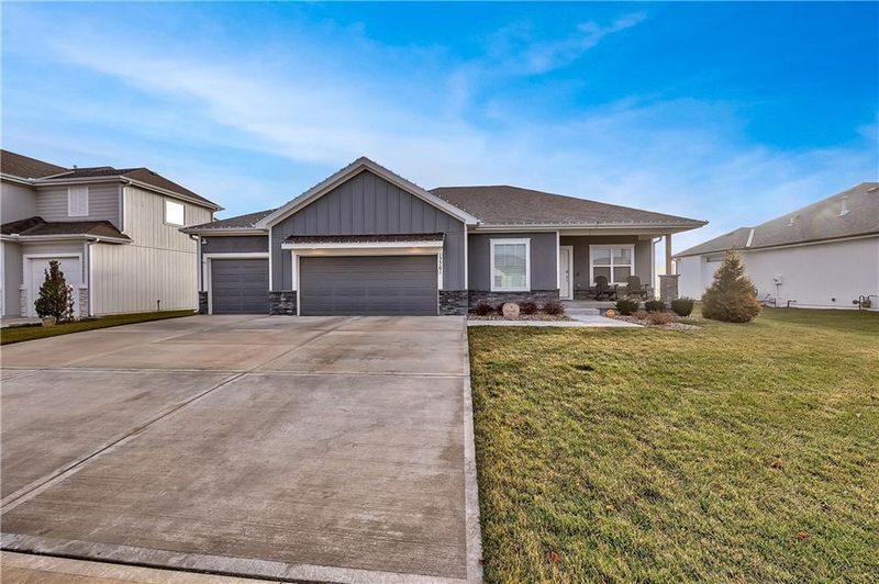 17761 Greeley St, Gardner, KS 66030