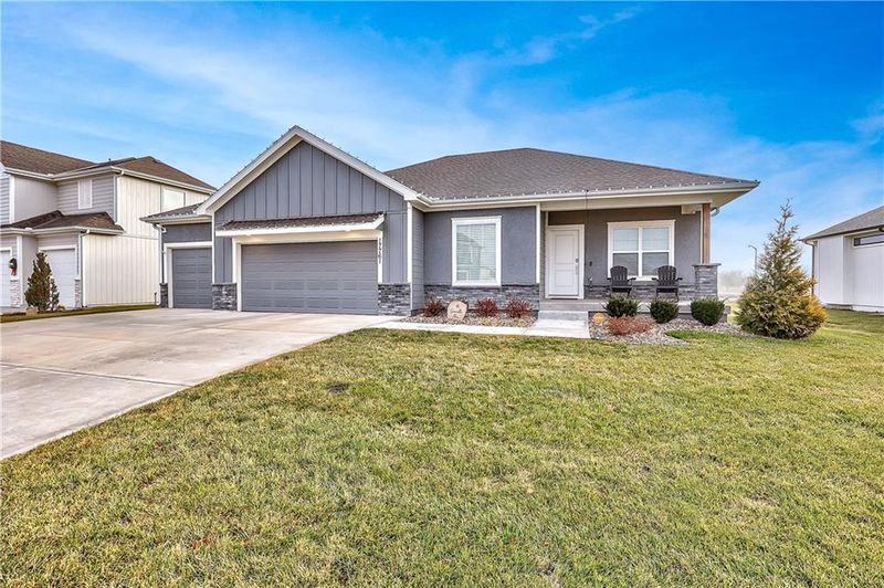 17761 Greeley St, Gardner, KS 66030