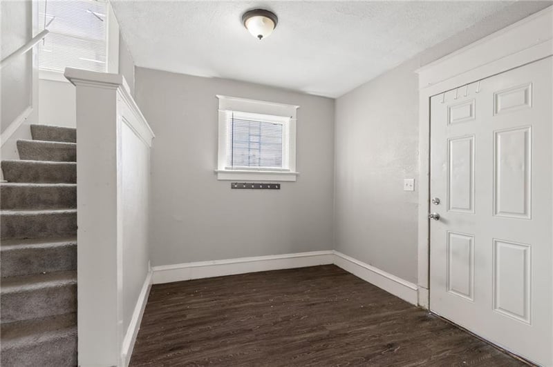 4423 Flora Ave, Kansas City, MO 64110