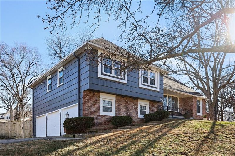 10401 Monroe Ave, Kansas City, MO 64137