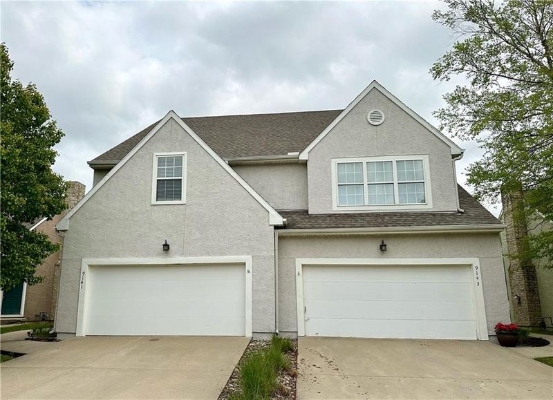 9201 Boehm Dr, Lenexa, KS 66219