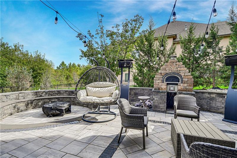 16808 Bluejacket St, Overland Park, KS 66221