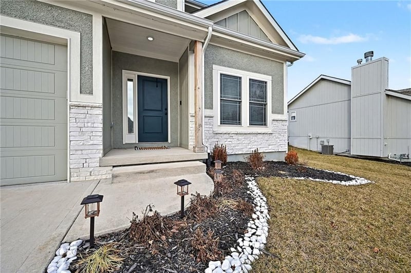 7812 NE 107th St, Kansas City, MO 64157