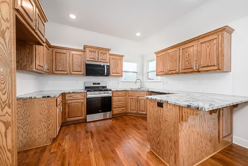 15624 Sheridan Ct, Basehor, KS 66007
