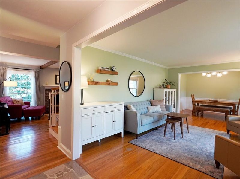 9716 Outlook Dr, Overland Park, KS 66207