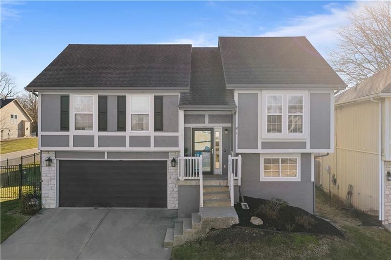 747 E 124th St, Kansas City, MO 64146