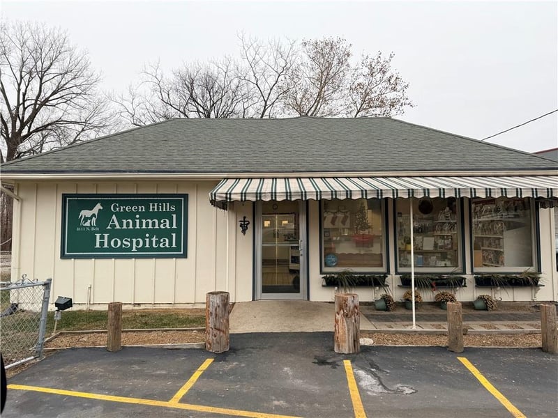 3111 N Belt Hw, St Joseph, MO 64506